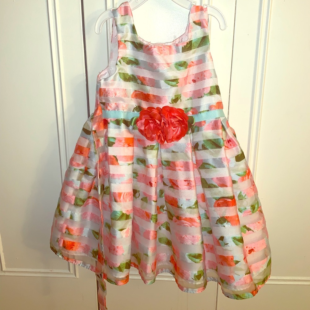 Little girls dress